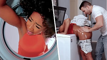 Touching my Girlfriend’s Black sMom Stuck in the Washing Machine – MILFED