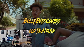 Lil Nas X – Old Town Road (Official Video) ft. Billy Ray Cyrus / (Bass Cover)